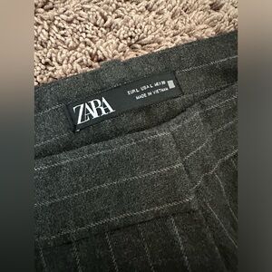 Zara women pants , straight pinstripe wool trousers size USA L gray